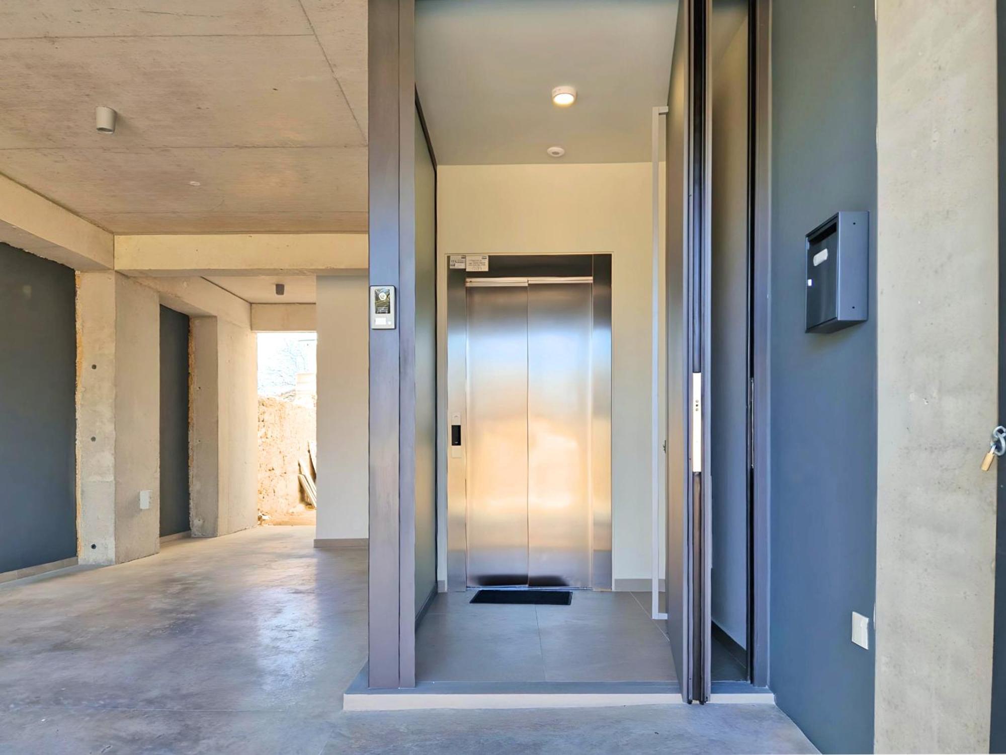 Aeon Residences - In The Heart Of Paphos Bagian luar foto